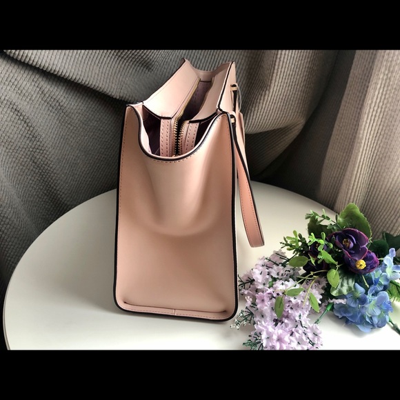 Kate Spade ♠️ Regatta Court Vita Tote - Picture 3 of 7